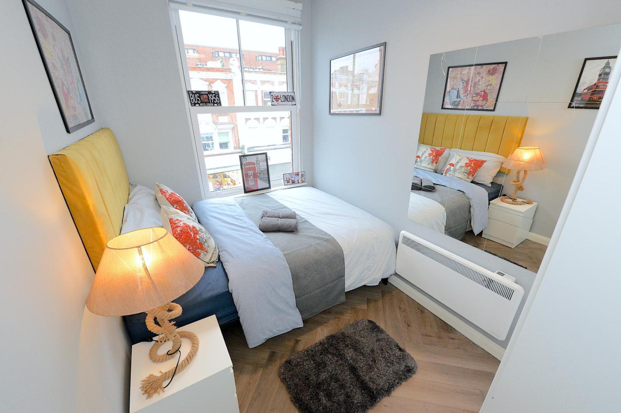 2 Bed Terraced Flat Piccadilly Line Apartment Лондон Екстериор снимка